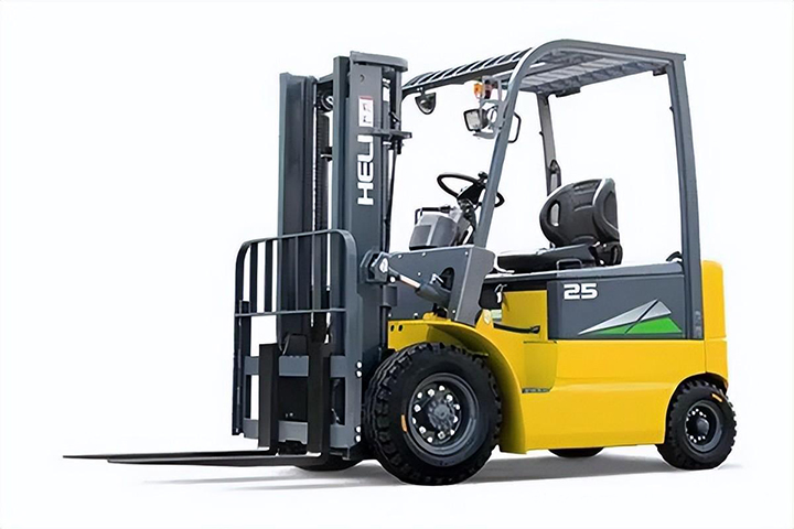 夏秋交替如何維護保養叉車？（叉車電瓶維護很重要）